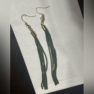 Emerald/gold dangle earrings